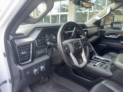 Used 2024 GMC Sierra 3500 Denali w/ Denali Reserve Package image 25