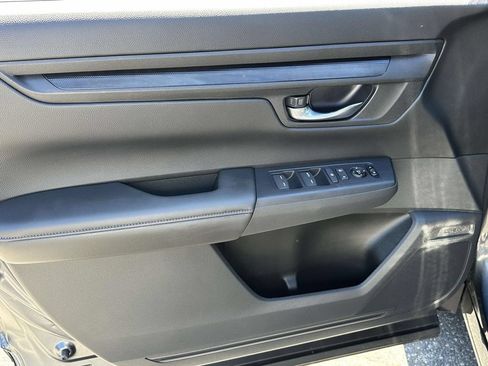 Certified 2025 Honda CR-V LX image 14