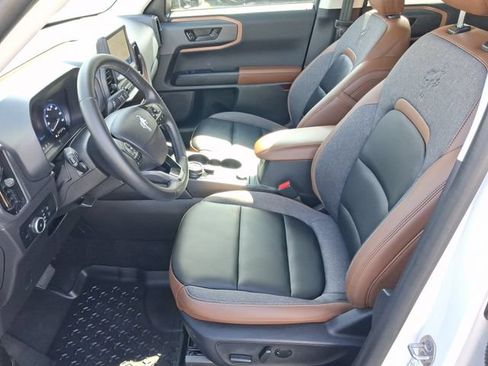 Used 2024 Ford Bronco Sport Outer Banks w/ Tech Package AWD/4WD image 12