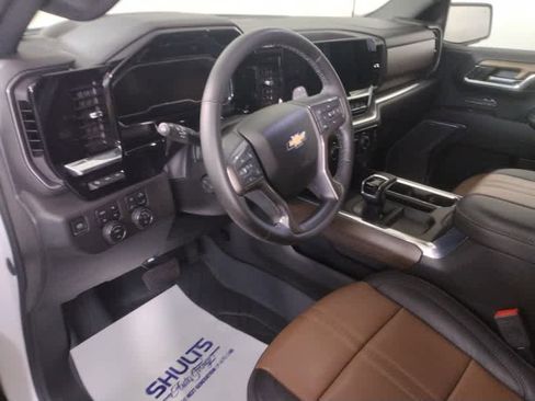 Used 2024 Chevrolet Silverado 1500 High Country w/ High Country Premium Package image 11