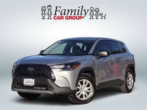 Certified 2025 Toyota Corolla Cross L image 1