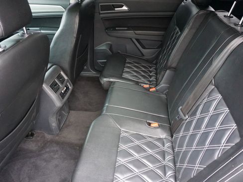 Used 2018 Volkswagen Atlas Launch Edition image 20