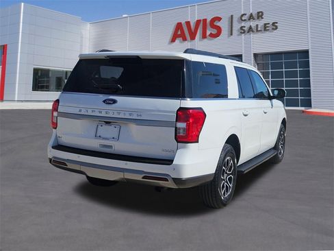 Used 2024 Ford Expedition Max XLT image 6