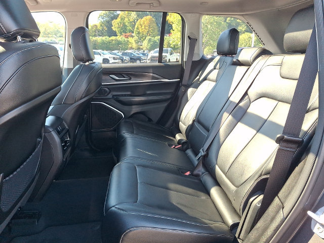 Used 2023 Jeep Grand Cherokee 4WD 4xe image 18