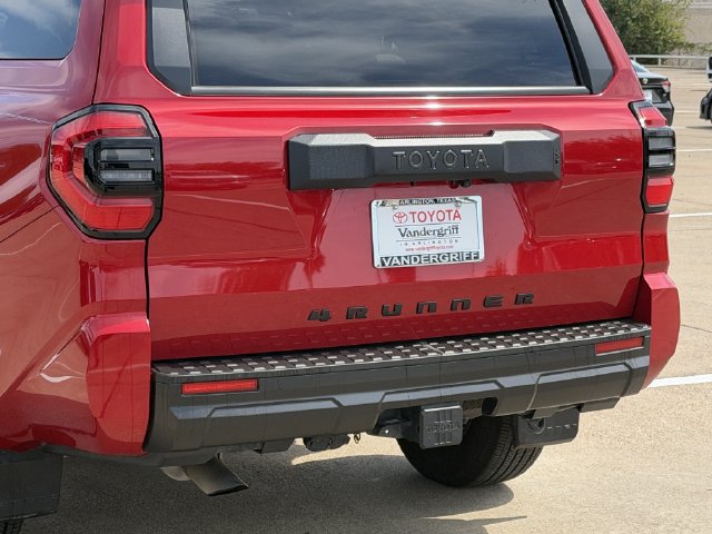 Certified 2025 Toyota 4Runner SR5 AWD/4WD image 6