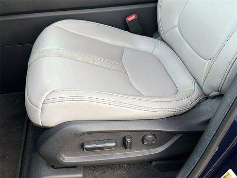 Used 2024 Honda Pilot Touring image 20