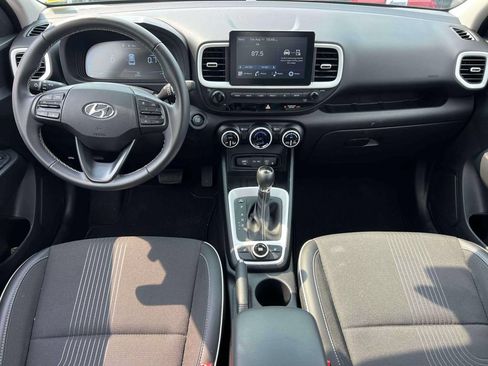Certified 2026 Hyundai Venue SEL FWD image 12