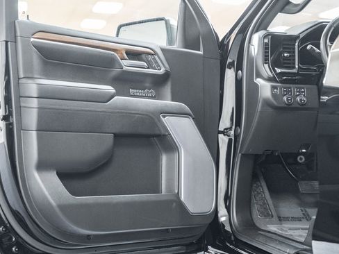 Used 2023 Chevrolet Silverado 1500 High Country w/ High Country Premium Package image 48