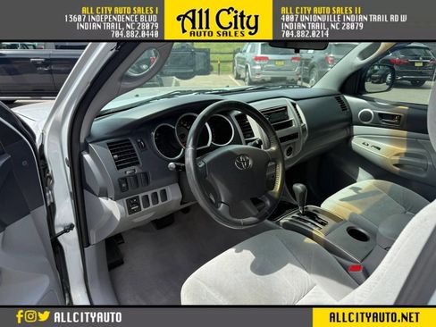 Used 2005 Toyota Tacoma PreRunner RWD image 10