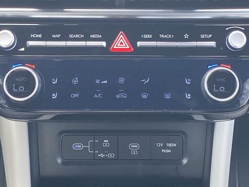 Used 2025 Hyundai Tucson Limited AWD/4WD image 19