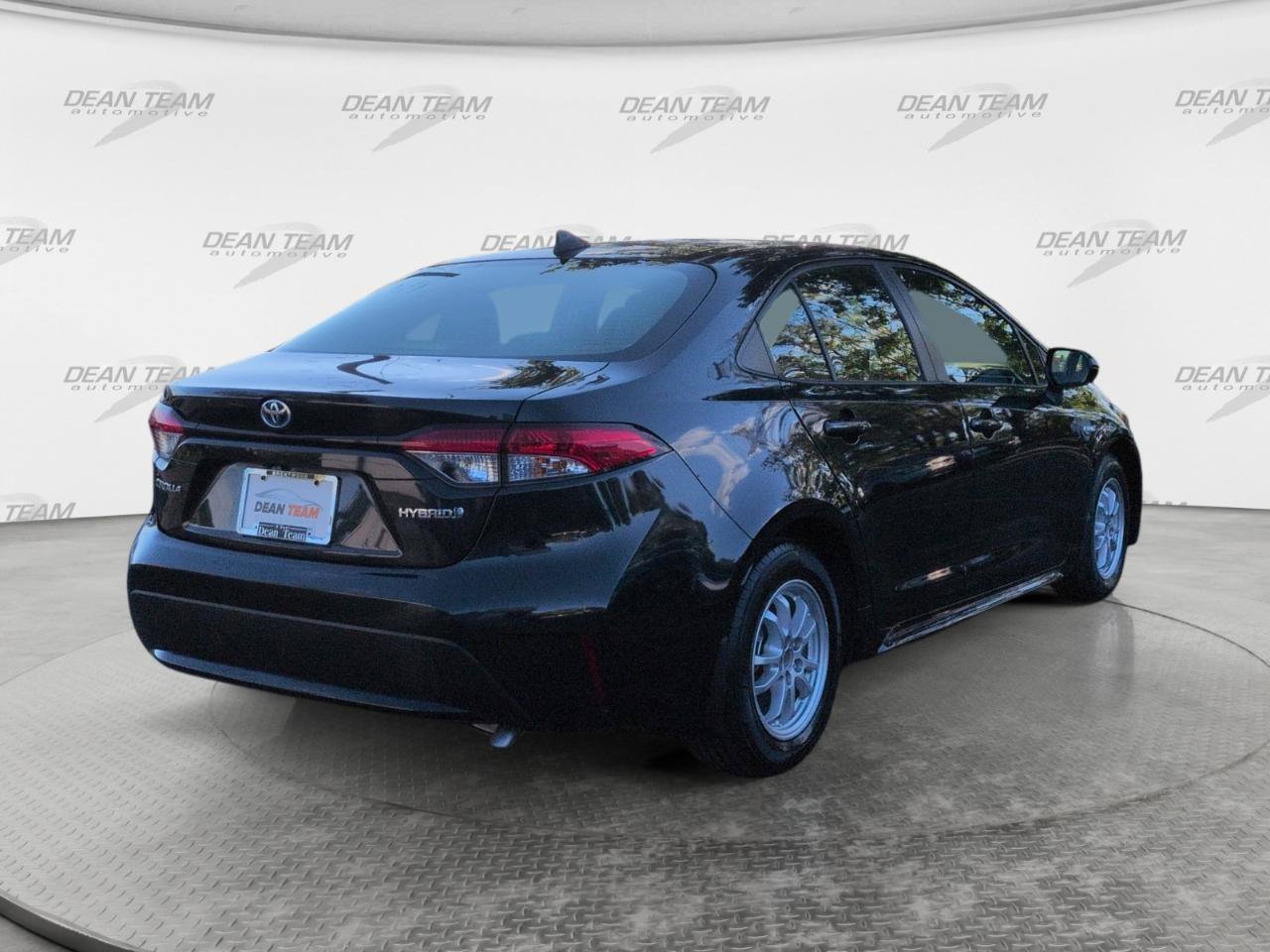 Used 2020 Toyota Corolla LE FWD image 7
