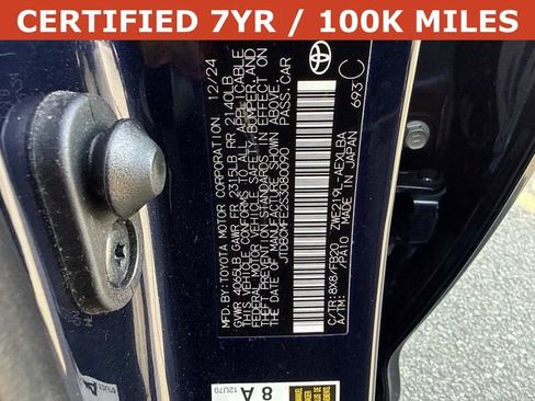 Used 2025 Toyota Corolla LE image 29