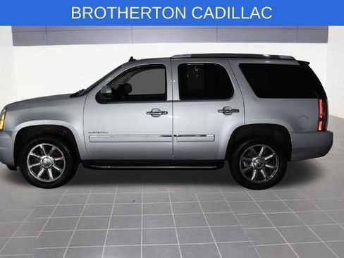 Used 2014 GMC Yukon Denali image 2