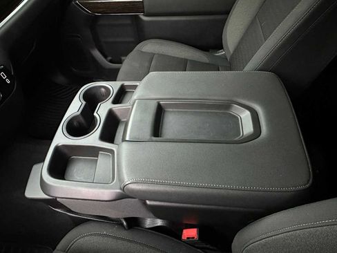 Used 2024 GMC Sierra 3500 SLE w/ SLE Convenience Package image 31