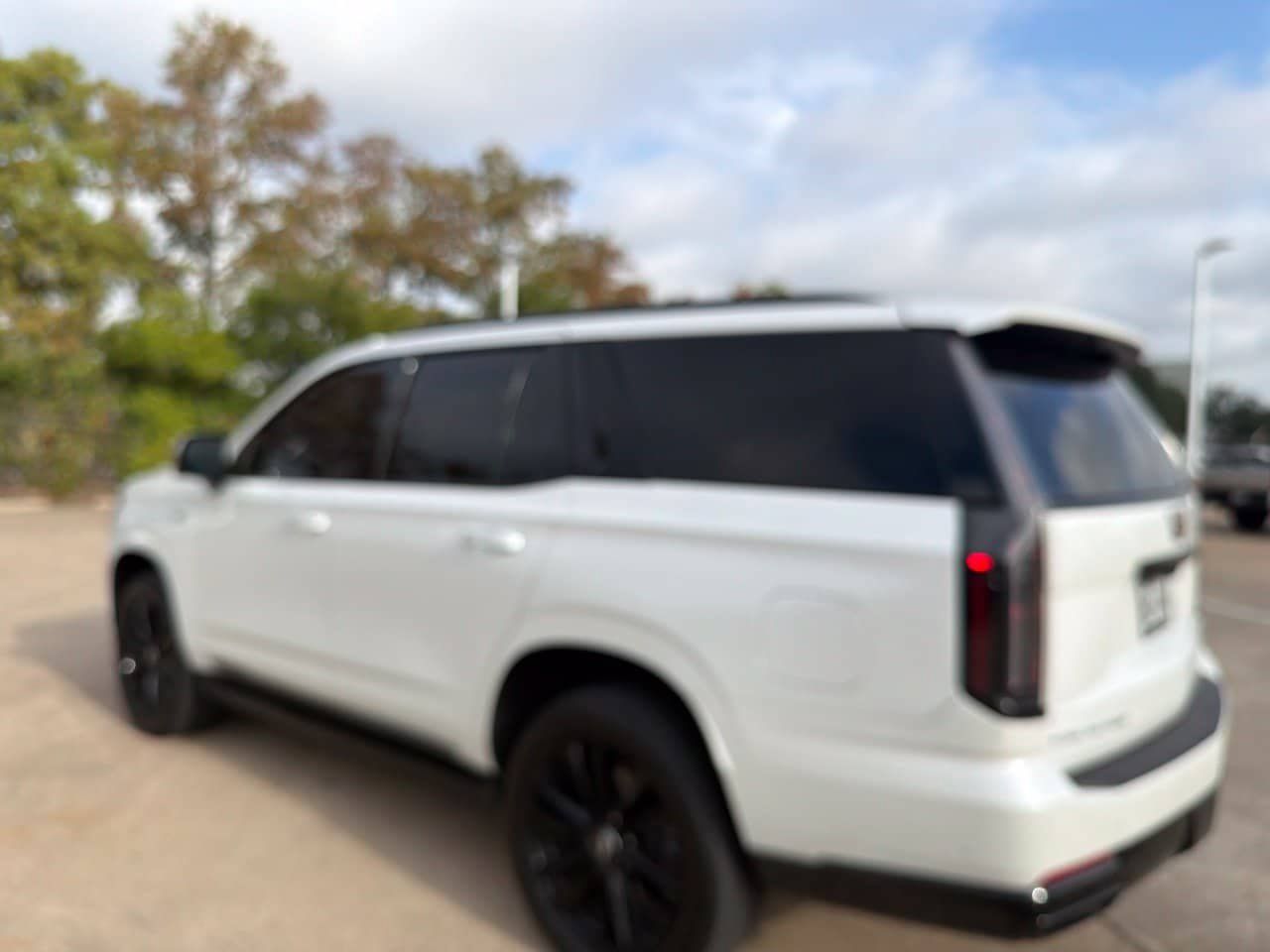 Used 2025 Cadillac Escalade Sport w/ LPO, Floor Liner Package AWD/4WD image 7