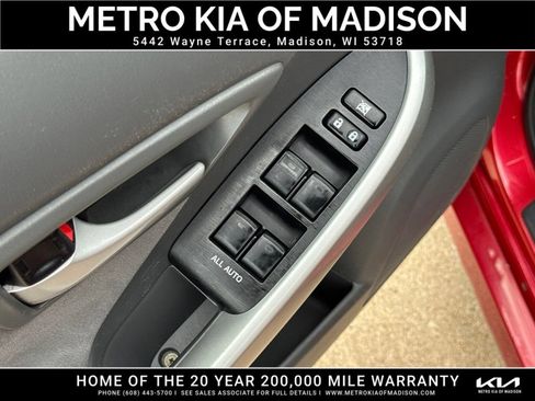 Used 2010 Toyota Prius Two FWD image 12