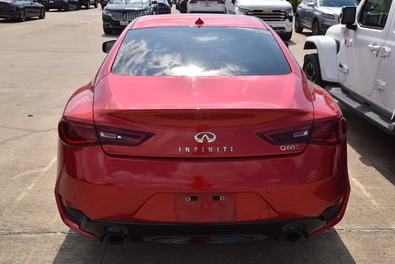 Used 2021 INFINITI Q60 Red Sport 400 w/ Proactive Package RWD image 6