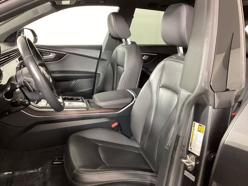 Used 2019 Audi Q8 Prestige w/ Year 1 Package image 15