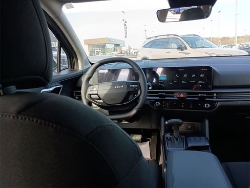 New 2026 Kia Sportage LX image 15