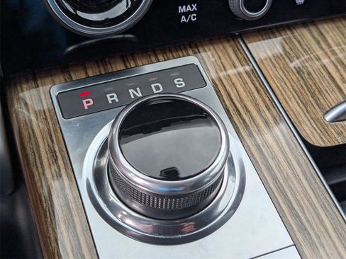 Used 2018 Land Rover Range Rover Supercharged image 30