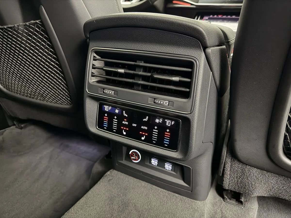 Used 2019 Audi Q8 Premium Plus AWD/4WD image 48