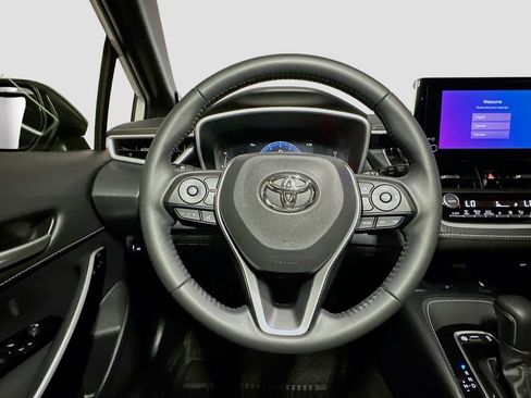 Used 2025 Toyota Corolla XSE FWD image 10