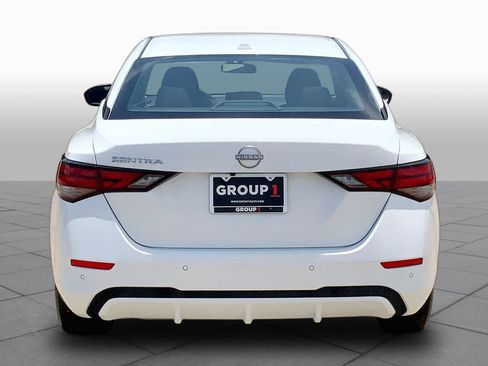Used 2025 Nissan Sentra SV FWD image 5