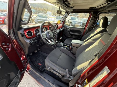 Used 2021 Jeep Gladiator Rubicon w/ Dual Top Group image 10