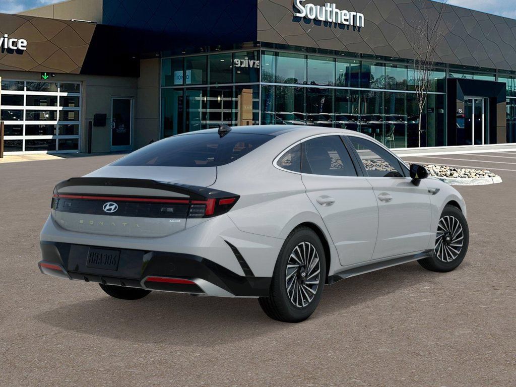New 2026 Hyundai Sonata SEL FWD image 4