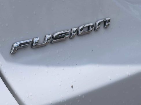 Used 2013 Ford Fusion SE FWD image 13