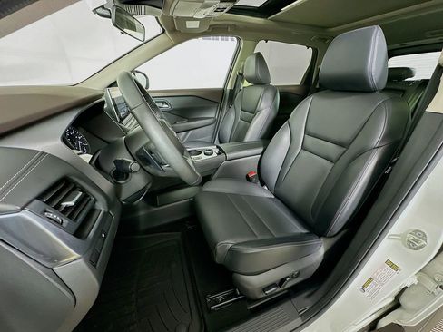 Used 2023 Nissan Rogue SV w/ SV Premium B Package image 24