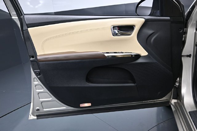 Used 2016 Toyota Avalon XLE FWD image 17