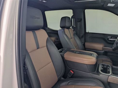 Used 2020 Chevrolet Silverado 1500 High Country w/ Technology Package image 34