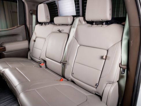 Used 2019 GMC Sierra 1500 SLT w/ SLT Premium Plus Package image 29