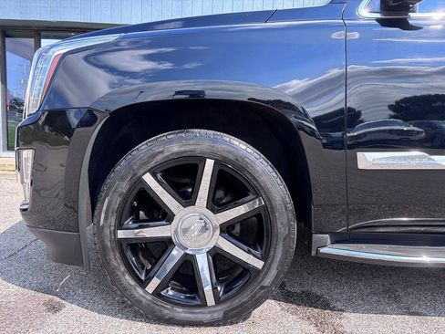 Used 2015 Cadillac Escalade Premium AWD/4WD image 13