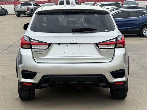 Used 2024 Mitsubishi Outlander Sport SE image 5