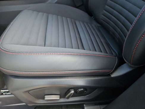 New 2026 Ford Explorer ST-Line w/ ST-Line Street Pack RWD image 23