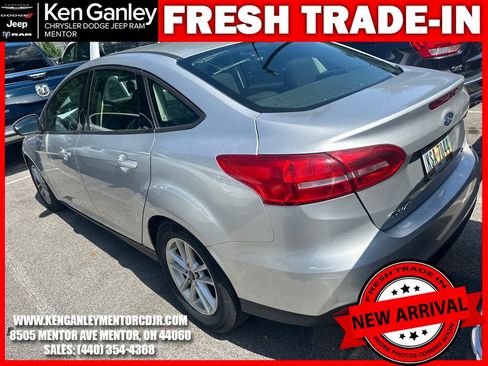 Used 2015 Ford Focus SE FWD image 8