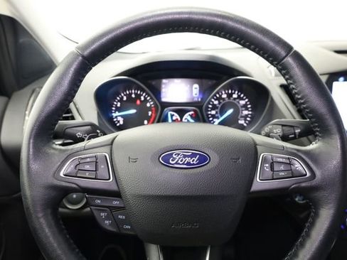 Used 2017 Ford Escape Titanium image 16