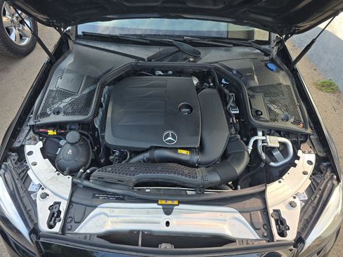 Used 2019 Mercedes-Benz C 300 Sedan w/ Premium Package image 15