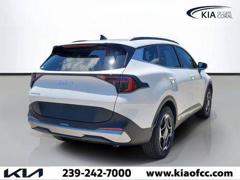 New 2026 Kia Sportage EX w/ EX Panorama Roof Package FWD image 4