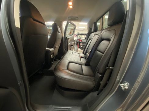 Used 2021 Chevrolet Colorado LT w/ Safety Package RWD image 20