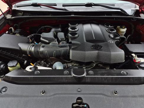 Used 2016 Toyota 4Runner Limited image 9