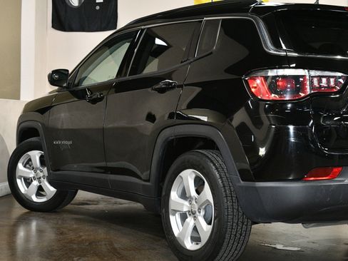Used 2019 Jeep Compass Latitude w/ Popular Equipment Group image 55