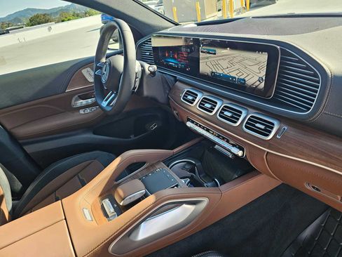 New 2026 Mercedes-Benz GLE 53 AMG 4MATIC Coupe image 11