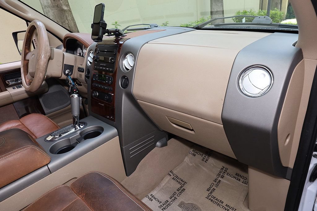 Used 2005 Ford F150 King Ranch RWD image 36