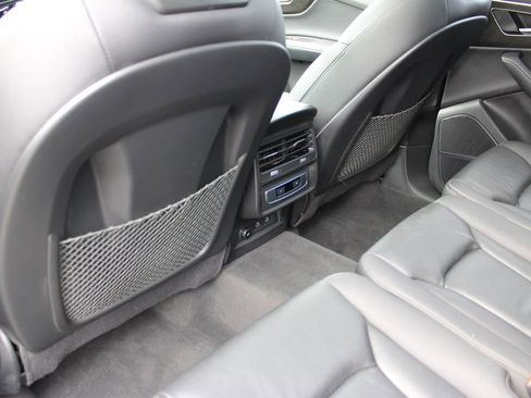 Certified 2025 Audi Q7 2.0T Premium Plus image 50