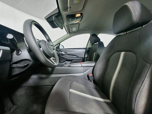 Used 2025 Hyundai Sonata SEL FWD image 13