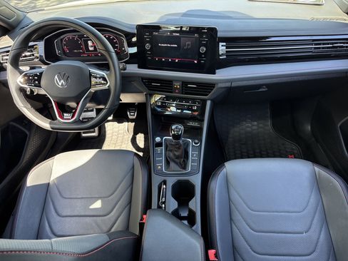 Used 2025 Volkswagen Jetta GLI Autobahn image 13