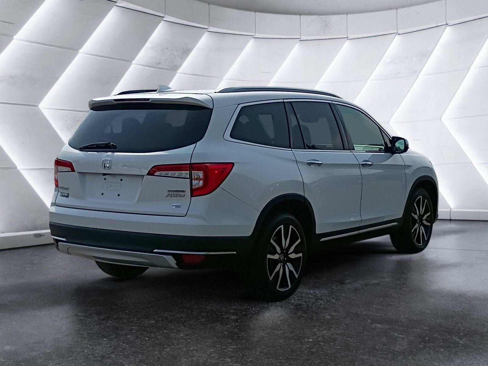 Used 2021 Honda Pilot Touring image 6